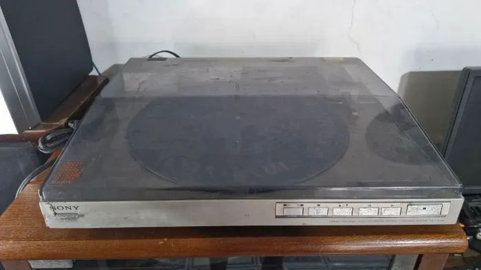 Toca discos Sony PS-LX510
