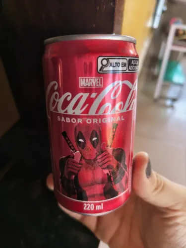 Latinha Colecionável: Coca-Cola Heróis: Deadpool