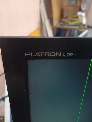 Monitor LG Flatron L1760 com defeito