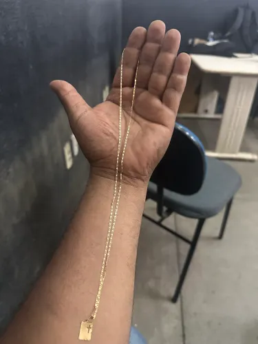 Vende-se um colar de ouro 18k modelo piastrini 60 cm