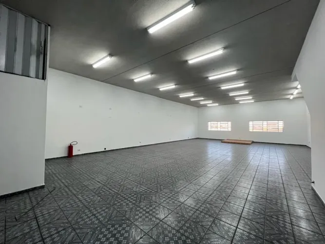 Salão comercial para locação, 740 m² na Vila Alzira - Santo André/SP