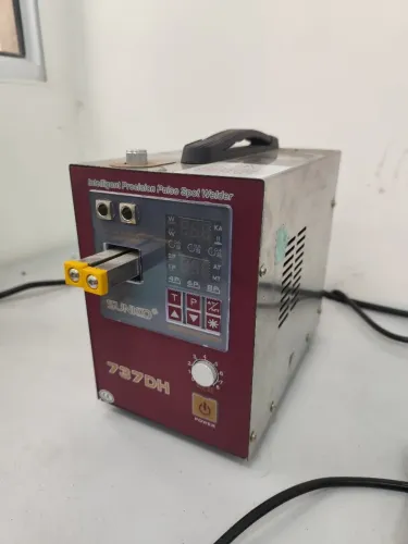 Máquina de Solda Ponto Sunkko 737 DH para células 18650 e 21700 