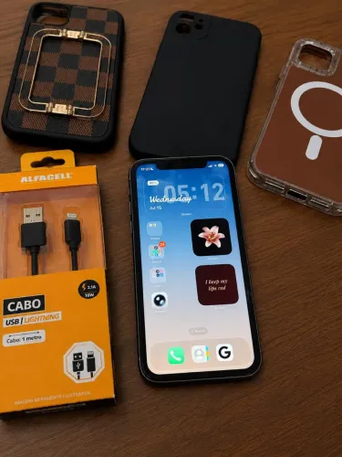 iPhone 11 Branco ( leia o anúncio)