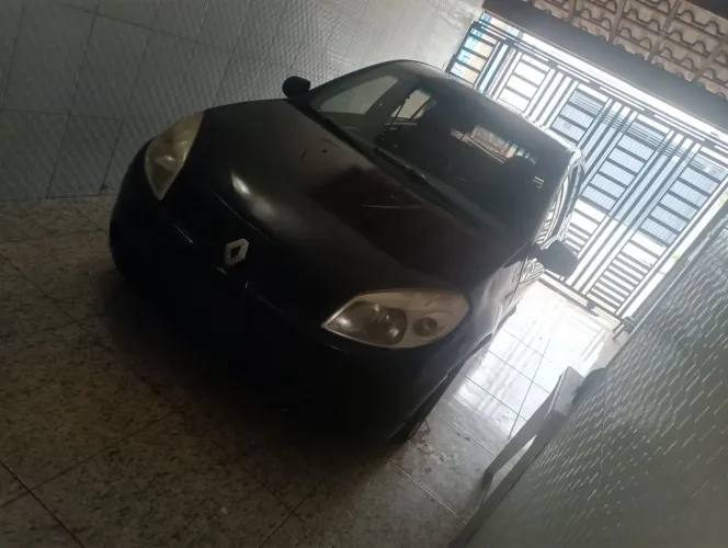 Peças Renault Sandero disponível