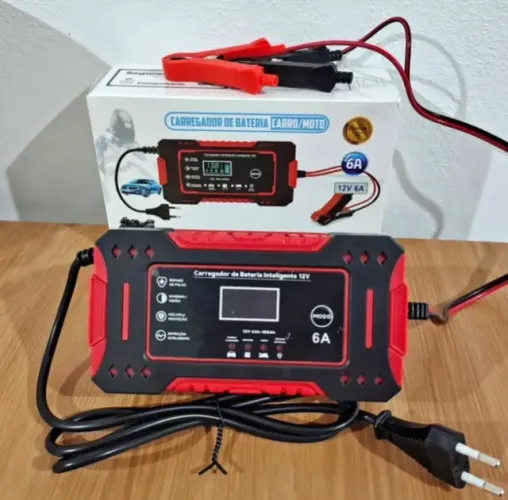Carregador de Bateria 12V Carro e Moto c/ Display Digital e Reparo (Na Caixa)