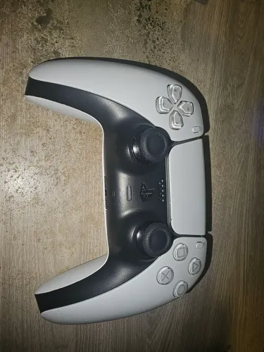Controle DualSense PS5 com drift no analógico