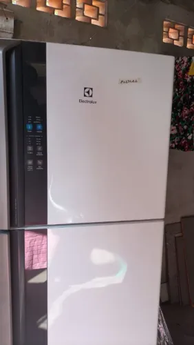 Refrigerador electrolux if55 inverter