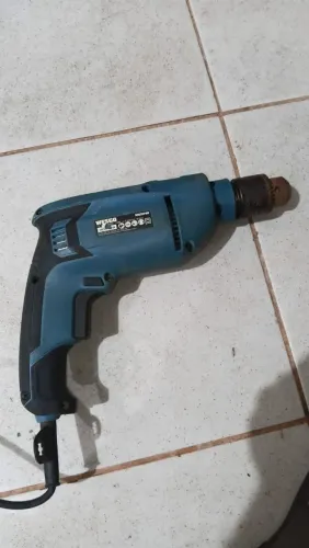 Furadeira de impacto wesco. 750w