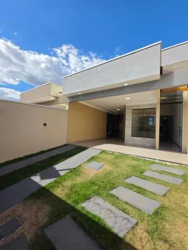 ENTRADA REDUZIDA !!! EXCELENTE CASA NO RESIDENCIAL PETRÓPOLIS GOIÂNIA/GO