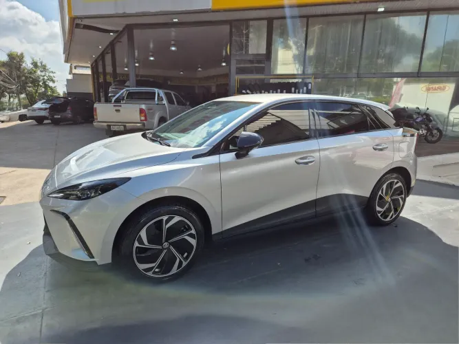 MG 4 Luxury 2026