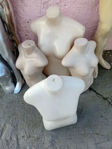 Manequins