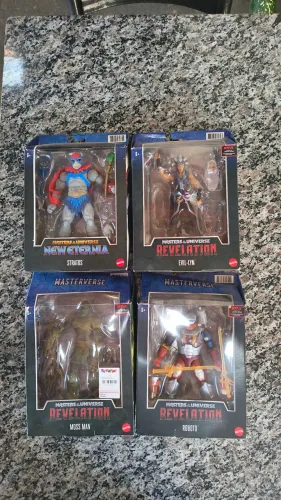 Bonecos Master of The Universe Stratos, Evil-Lyn, Moss-Man e Roboto 