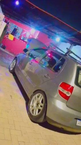 Volkswagen Fox City 1.0mi/ 1.0mi Total Flex 8V 3P 2005