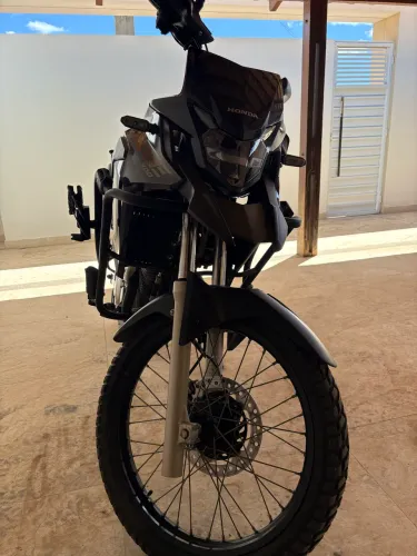 Xre 300 2022