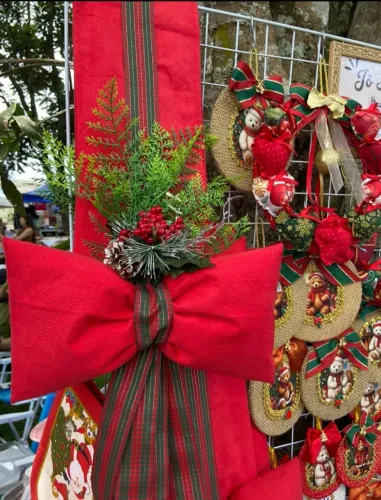 Enfeites artesanais de Natal 