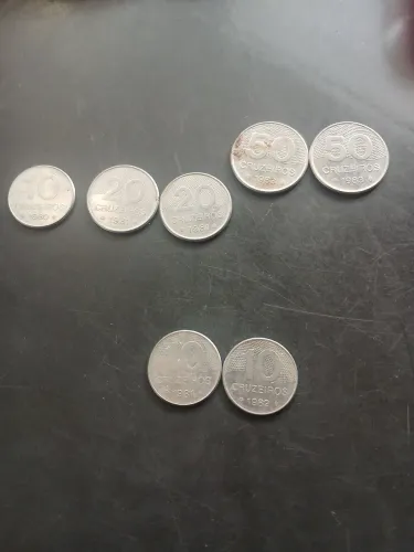 Vendo moedas antigas (CRUZEIROS) 1980,1981,1982,1983