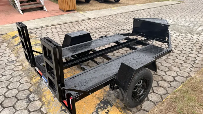 Carroça para quadriciclo emplacada,pronta pra uso.