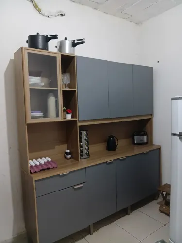 vendo armário com 2 meses de uso 900