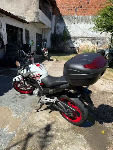 Vendo CB250 twister 2022