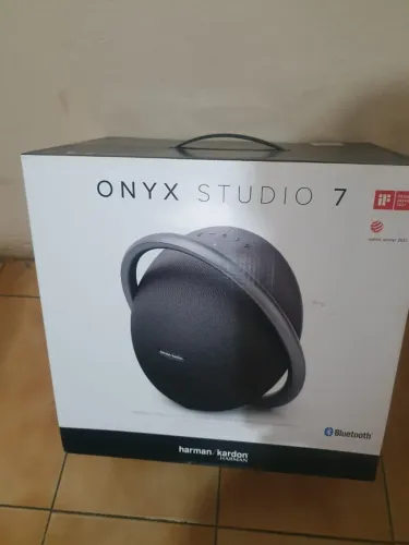 Som portátil Onyx Studio