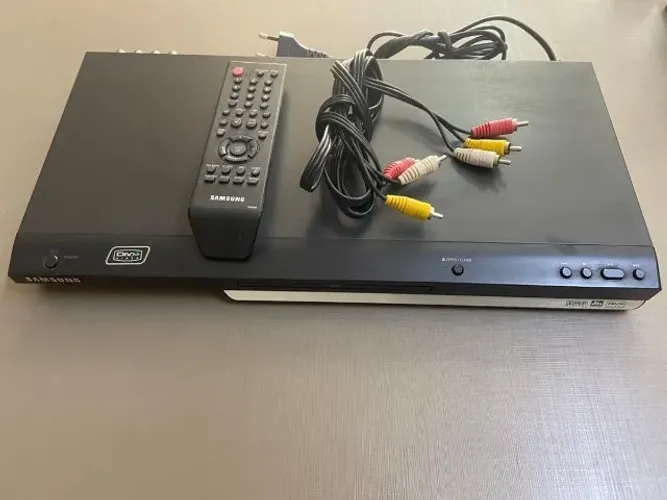 dvd player samsung clássico de mesa em perfeito estado.