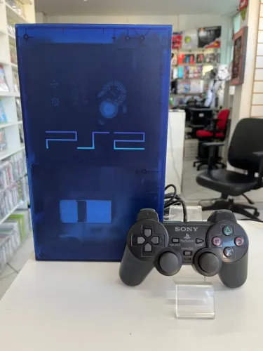 CONSOLE PLAYSTATION 2 FAT OCEAN BLUE SCPH - 37000 (JPN) + CONTROLE PRETO SEMINOVO - SONY