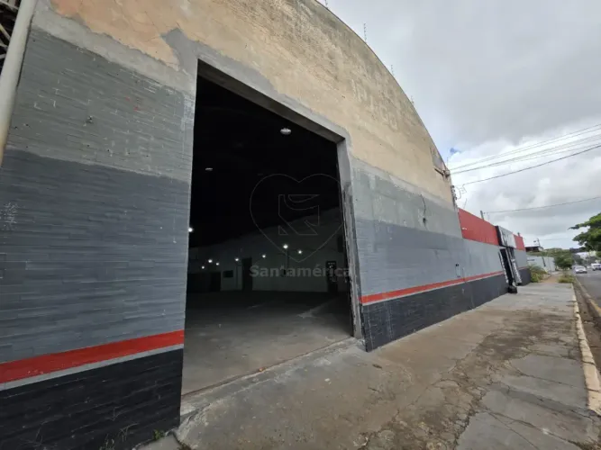 Barracão Comercial para locação próximo a Avenida Brasília em Londrina