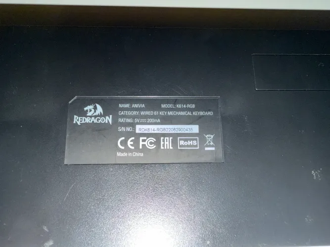 Vendo teclado REDRAGON ANIVIA