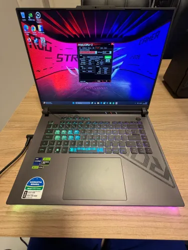 Notebook Gamer ASUS ROG Strix G - i9-13980HX / RTX 4060 / 16GB DDR5 / SSD 512GB