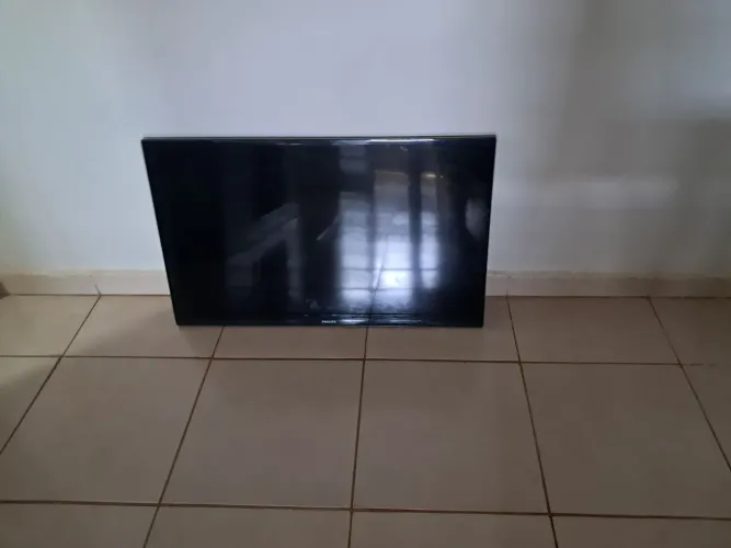 Tv Samsung 40 pol e TV Philips  38 pol