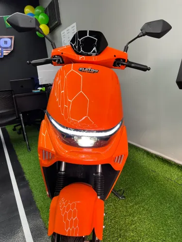 AG12 Elétrica Laranja 2026 1000W