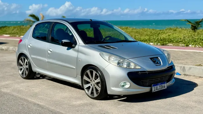 Peugeot 207 XR Sport 1.4 Flex 8V 5P 2011