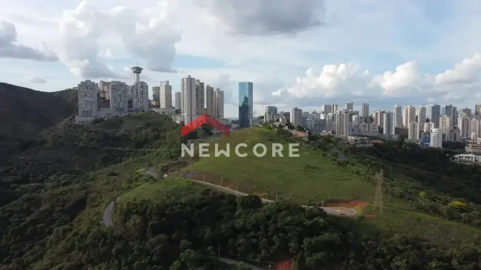Lote em condomínio em Rua Grandolfo - Vila Castela - Nova Lima/MG
