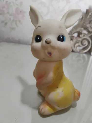 Boneco de vinil de coelho japonês anos 70 nostalgia raro