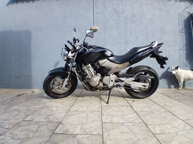 Cb 600 hornet carburada abaixo da fipe