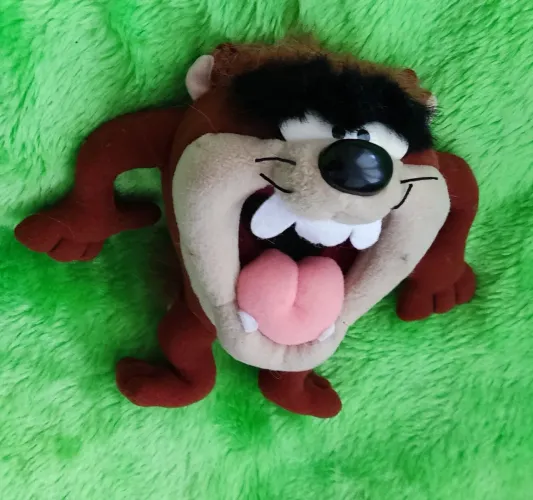 Pelucia Tazmania importado