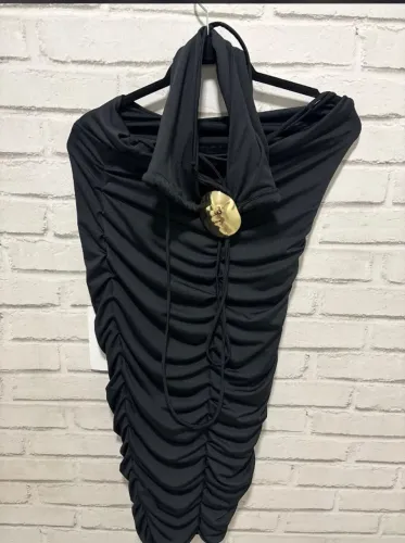 Vestido Márcia Sampaio Preto com Fivela