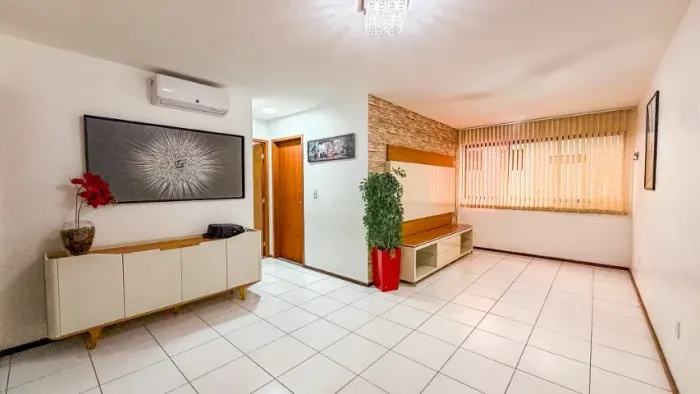 Apartamento com 2 quartos 64m2 mobiliado no Corredor Vera Arruda na Jatiúca
