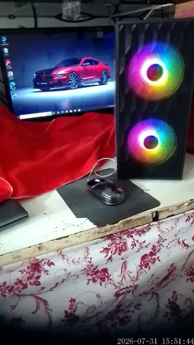 Só a CPU core i5 placa. Mãe, SSD, gabinete novo