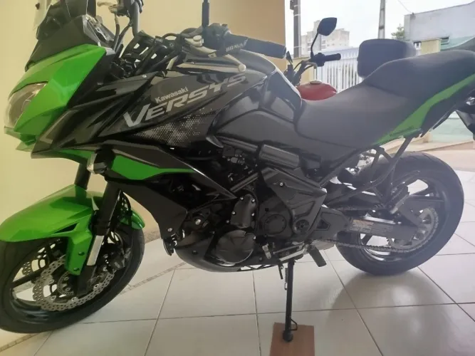 Kawasaki Versys 2021 baixa quilometragem