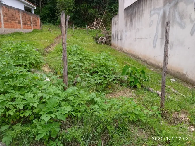 Vendo Terreno com ótima localização. Seu sonho a um passo!!!!