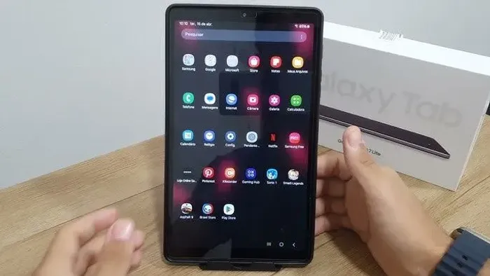 Vende se tablet A7 lite