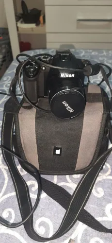 Máquina fotográfica NIKON P500. Precisando de simples reparo. *