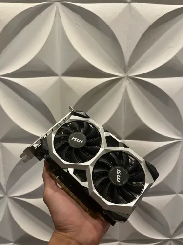 GTX 1650 usada durante 7 meses EM PERFEITAS CONDIÇÕES!