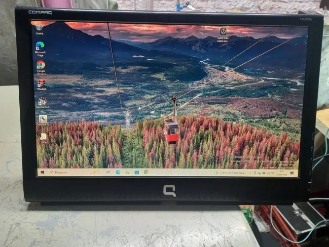 Vendo monitor funcionando perfeitamente tô pedindo 150 mais se vim retira faço 100 pra hj 