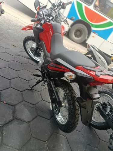TROCO EM CARRO OU VENDO MOTOS HONDA 0KM