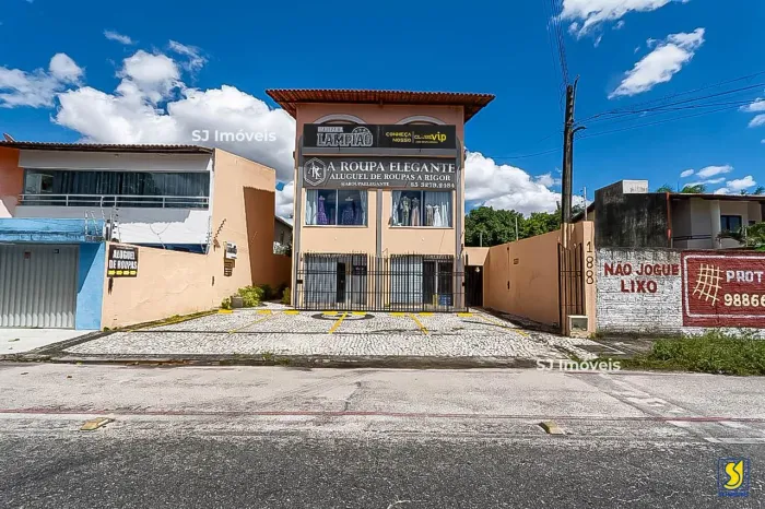 Loja pronta para múltiplos negócios na Cidade dos Funcionários