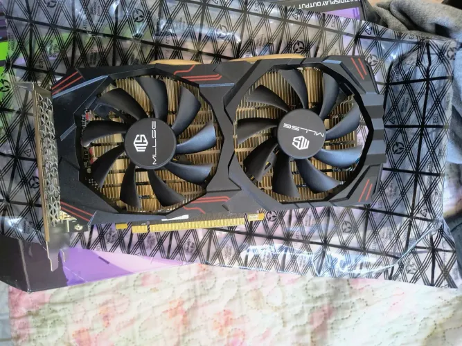 RX 580 8GB - NÃO DÁ VÍDEO