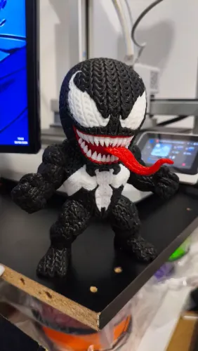 Venom Marvel boneco 3d 18cm
