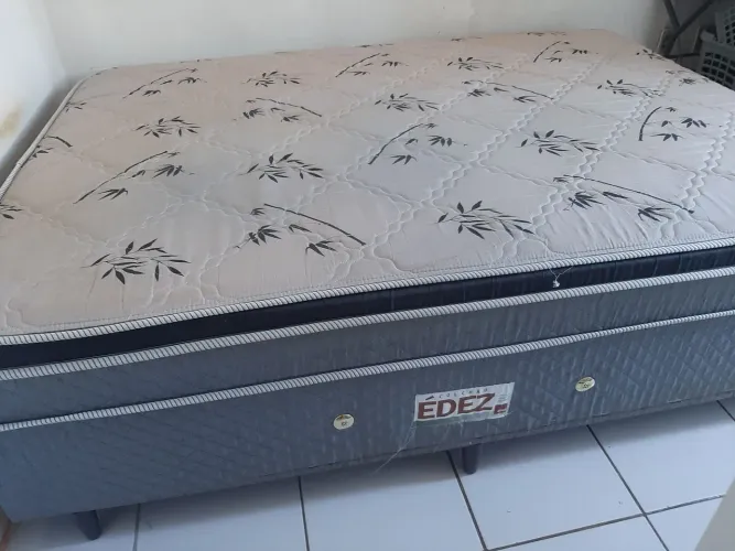 Cama Box de casal molas ensacadas